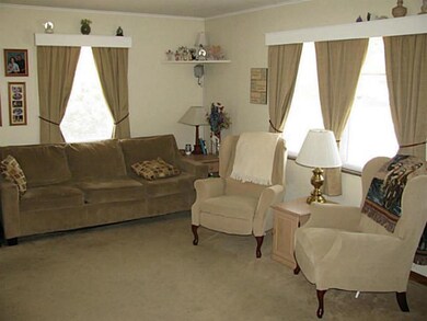 632 Roth Ave, Columbus, OH 43228 - photo 7