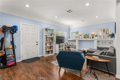 14835 Kittridge St, Van Nuys, CA 91405 - photo 3