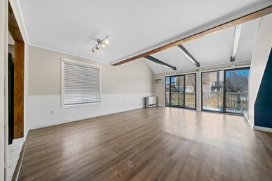 19 Boyd Rd unit 4, Londonderry, NH 03053 - photo 2