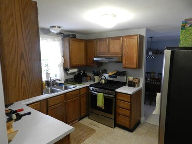 584 Calef Hwy, Lee, NH 03861 - photo 5