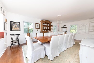 Oversized Dining Rm