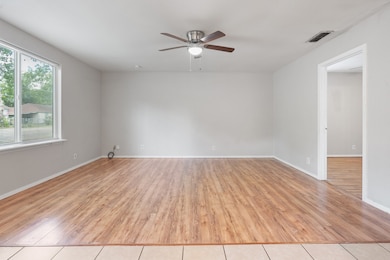 1206 Joslin St, Cleburne, TX 76033 - photo 7