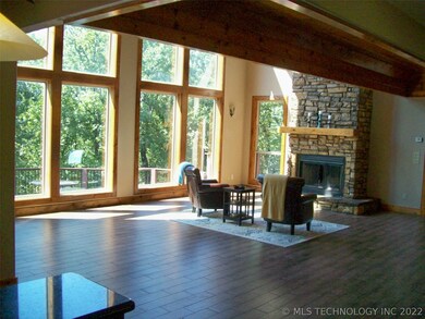OPEN FLOOR PLAN WITH LODGE LIKE FEELING