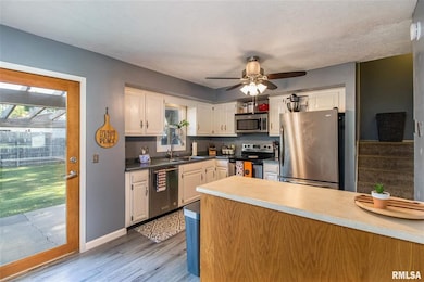 4917 N Division St, Davenport, IA 52806 - photo 5