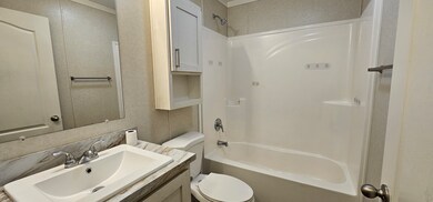 120 Mulberry unit 120, Belleville, MI 48111 - photo 6