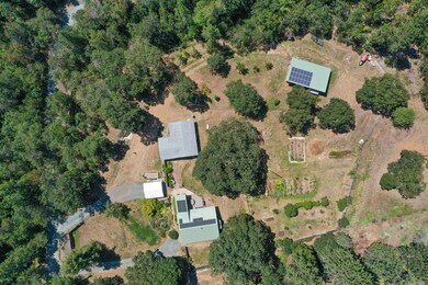 304 Savage Creek Rd, Grants Pass, OR 97527 - photo 3