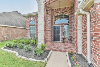 4713 Lake Rim Dr, Alvin, TX 77511 - photo 2