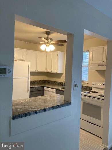 937 Saint Michaels Dr, Bowie, MD 20721 - photo 5