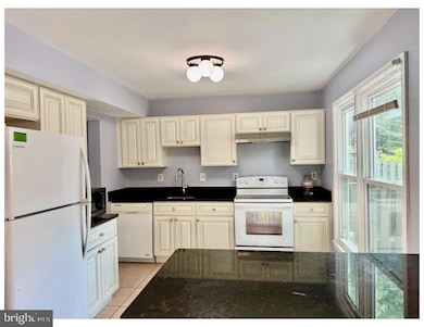 10 Meadow Grass Ct, Gaithersburg, MD 20878 - photo 4