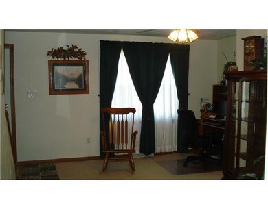 Dining Room. FORMAL DINING ROOM