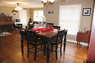 1313 1313 Graham Dr, Tyler, TX 75701 - photo 4