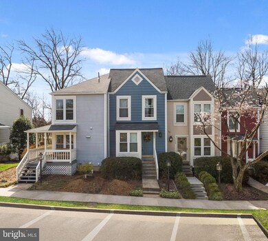 1723 Quietree Dr, Reston, VA 20194 - photo 6