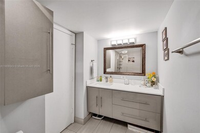 Summit Towers unit 609S, Hollywood, FL 33019 - photo 6