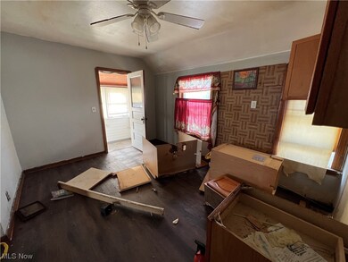 12918 Ferris Ave, Cleveland, OH 44105 - photo 3