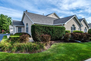 831 Havenshire Rd, Naperville, IL 60565 - photo 2