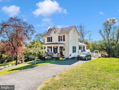 620 E E St, Brunswick, MD 21716 - photo 4