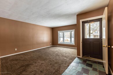 3607 Glasgow Dr, Lansing, MI 48911 - photo 4