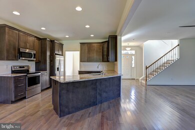 6704 Brooklyn Bridge Rd, Laurel, MD 20707 - photo 7