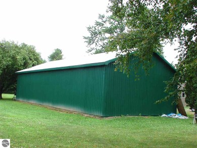 3449 S Blair Rd, Ithaca, MI 48847 - photo 6