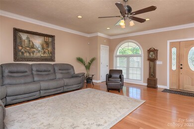 222 Carters Farm Dr, Statesville, NC 28625 - photo 4