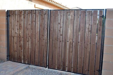 RV Gate