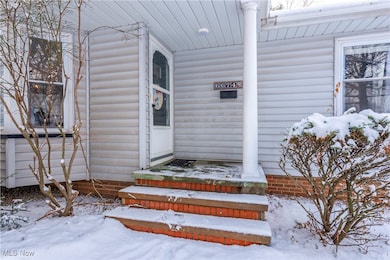 6674 Lawnwood Ave, Parma Heights, OH 44130 - photo 2
