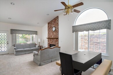 04-Living and Dining