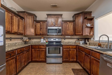 2502 Hickoryridge Dr, Phenix City, AL 36870 - photo 4