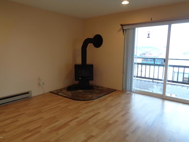 LR w/wood stove