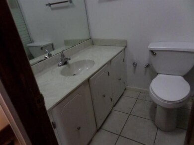 384 E 100 S, Valparaiso, IN 46383 - photo 5