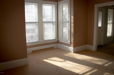 604 N Hudson St SE, Lowell, MI 49331 - photo 4