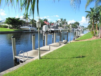 concrete dock & pilings, 10,000 lb boat lift