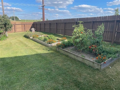 3798 60th St, Grinnell, IA 50112 - photo 5