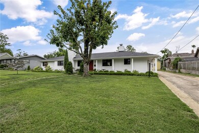 530 W Pecan St, Rogers, AR 72756 - photo 2
