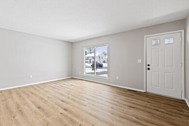 4216 Grayfriars Ln, Columbus, OH 43224 - photo 2