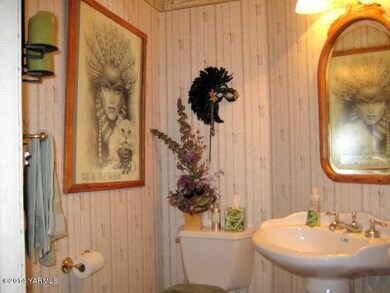 Entry Guest Bathroom