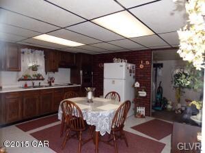 88 Cedar St, Lehighton, PA 18235 - photo 2