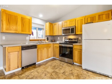 1175 Hayes St, Eugene, OR 97402 - photo 5