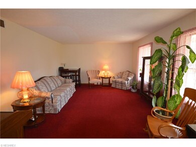 Formal living room or sitting room.