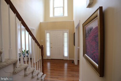 12311 Chagall Dr, North Potomac, MD 20878 - photo 2