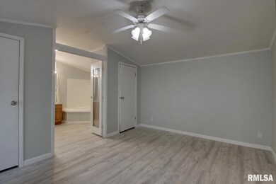 1512 Dewees Ave, Quincy, IL 62305 - photo 4