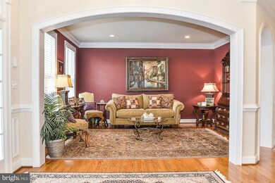 8291 Elm Shade Ct, Vienna, VA 22182 - photo 4