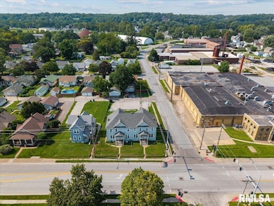 2502 Rockingham Rd, Davenport, IA 52802 - photo 3