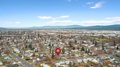 1748 N Altamont St, Spokane, WA 99207 - photo 4