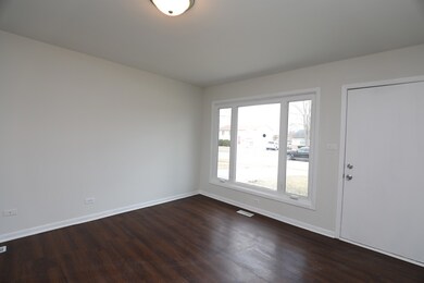 17306 Peach Grove Ln, Hazel Crest, IL 60429 - photo 5