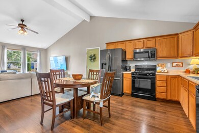 121 E Pine St, Wheatfield, IN 46392 - photo 6