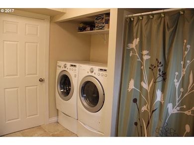 9385 SW Bradley Place, Beaverton, OR 97008 - photo 7