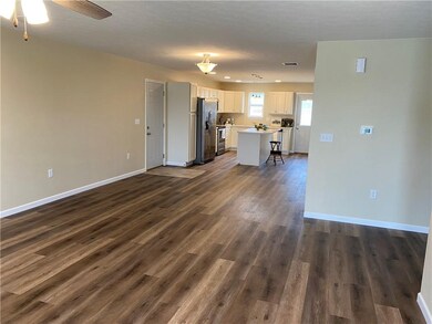 1306 W Tarkington Dr, Greensburg, IN 47240 - photo 3