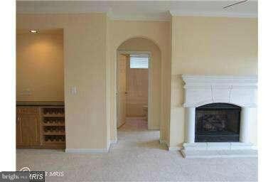 12917 Centre Park Cir unit 117, Herndon, VA 20171 - photo 4