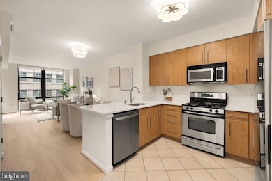 Clarendon 1021 unit 702, Arlington, VA 22201 - photo 6